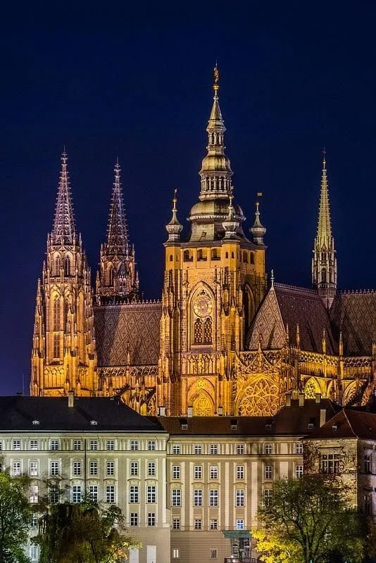 St. Vitus Cathedral and Prague Castle courtyards