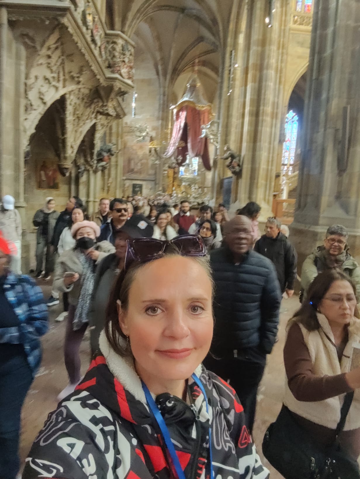 alesja-kinska-prague-licensed-tour-guide-inside-st-vitus-cathedral-prague-castle