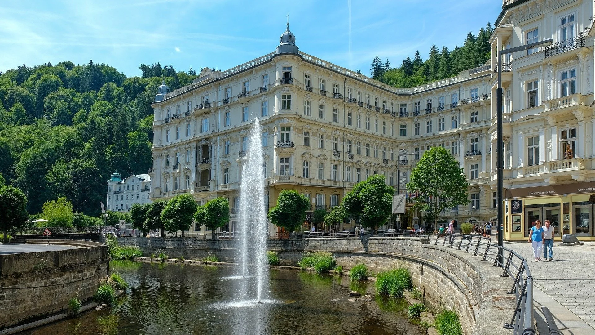Spring blossoms and carriage in Karlovy Vary's spa quarter